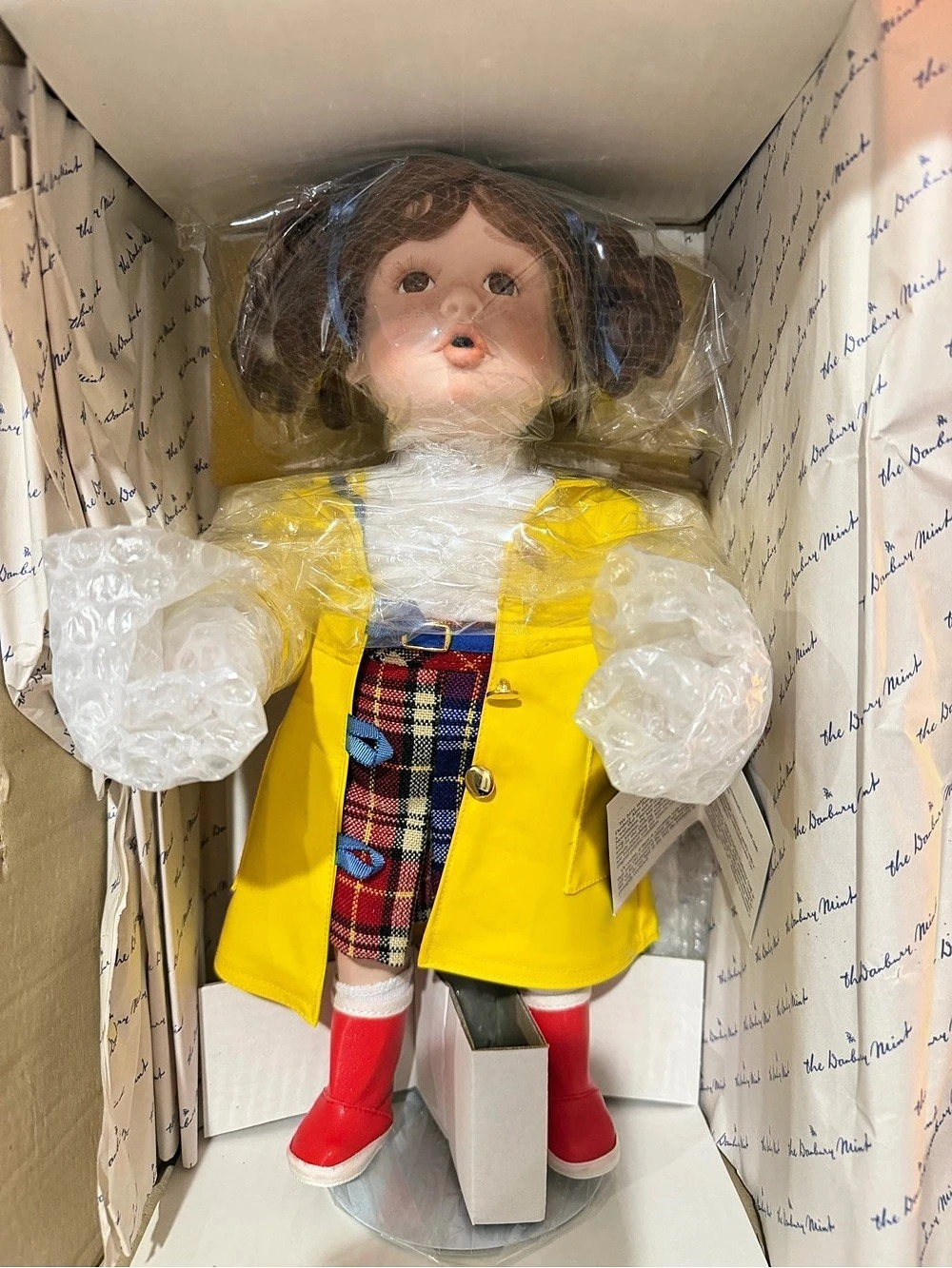 The Bradford Mint Porcelain Collector Doll Yellow Red NWT